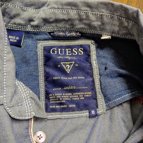 Guess chambray button down - Picture 3 of 5